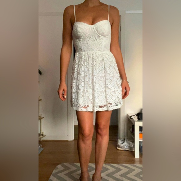 Abercrombie & Fitch Dresses & Skirts - Abercrombie & Fitch lacy bustier summer dress size S